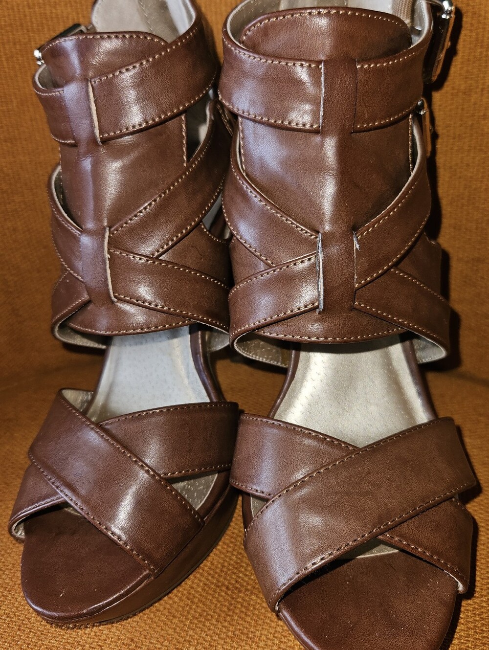 G BY GUESS Brown Women’s Strappy High Heel Sandals Sz 7M - Picture 4 of 10